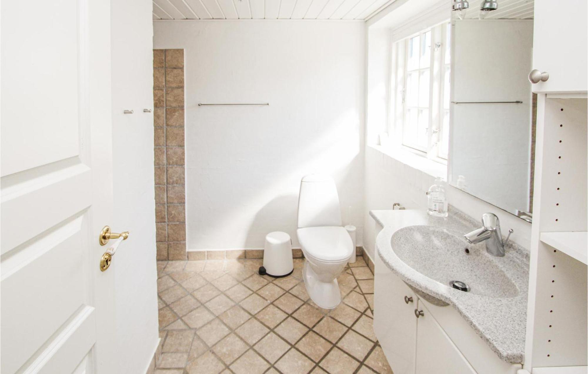 Cozy Home In Samso With Kitchen Nordby  Экстерьер фото